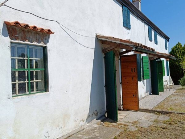 casa indipendente in vendita a Due Carrare