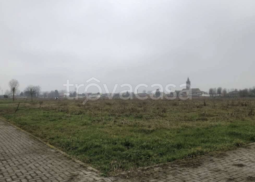 terreno edificabile in vendita a Due Carrare