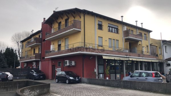 appartamento in vendita a Due Carrare