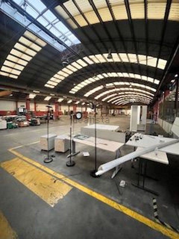 capannone in vendita a Due Carrare