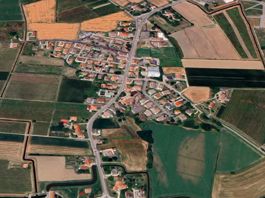 terreno edificabile in vendita a Due Carrare in zona Pontemanco