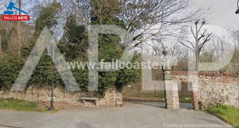 terreno edificabile in vendita a Due Carrare in zona Pontemanco