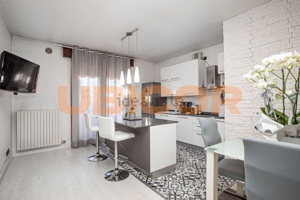 appartamento in vendita a Due Carrare in zona Terradura