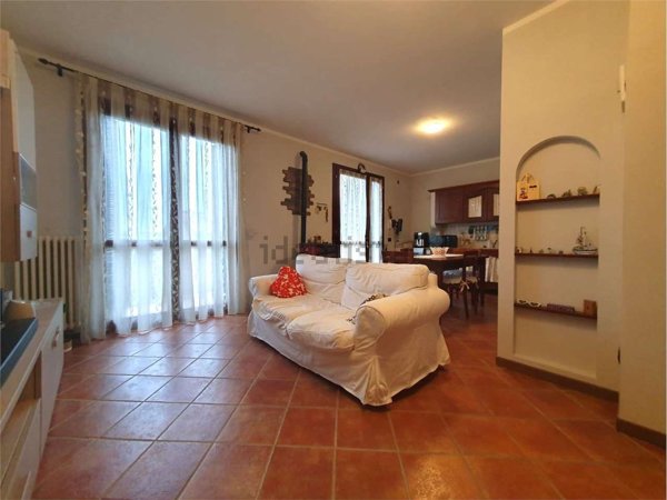 appartamento in vendita a Due Carrare in zona Cornegliana