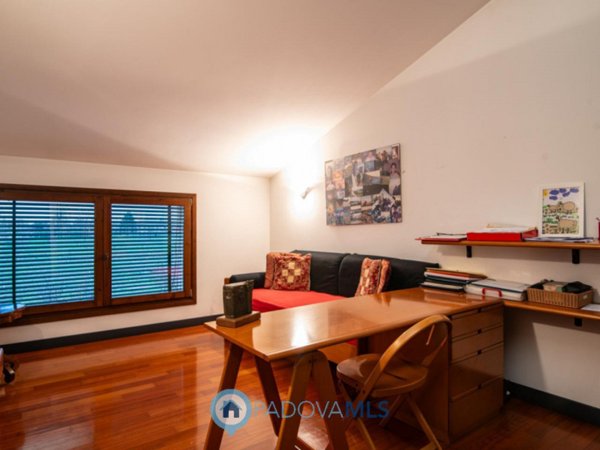 casa indipendente in vendita a Due Carrare