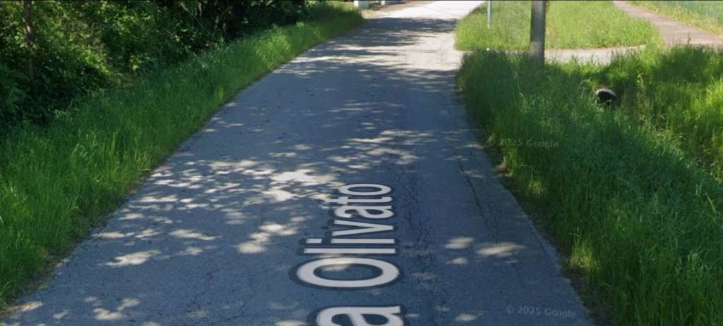 terreno edificabile in vendita a Due Carrare in zona Pontemanco