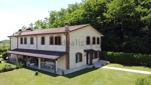 casa indipendente in vendita a Due Carrare