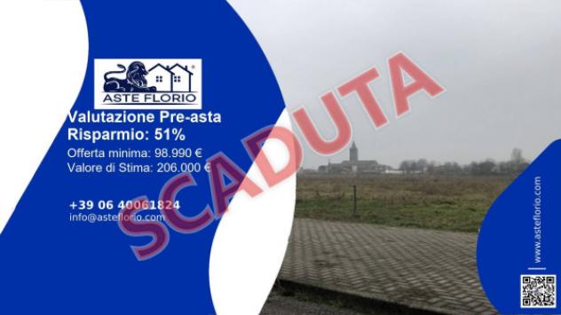 terreno edificabile in vendita a Due Carrare