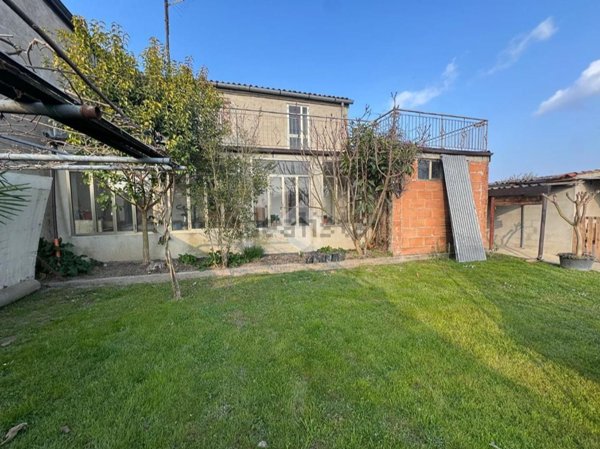 appartamento in vendita a Due Carrare