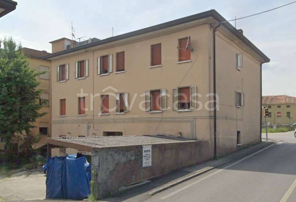 appartamento in vendita a Due Carrare in zona Mezzavia