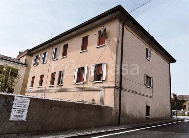 appartamento in vendita a Due Carrare in zona Mezzavia