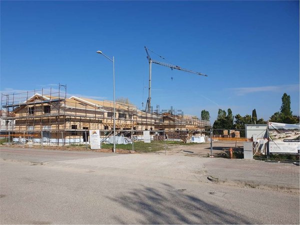 casa indipendente in vendita a Due Carrare