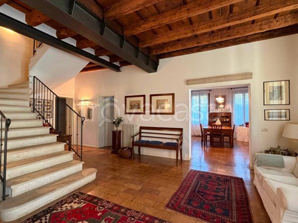 casa indipendente in vendita a Due Carrare