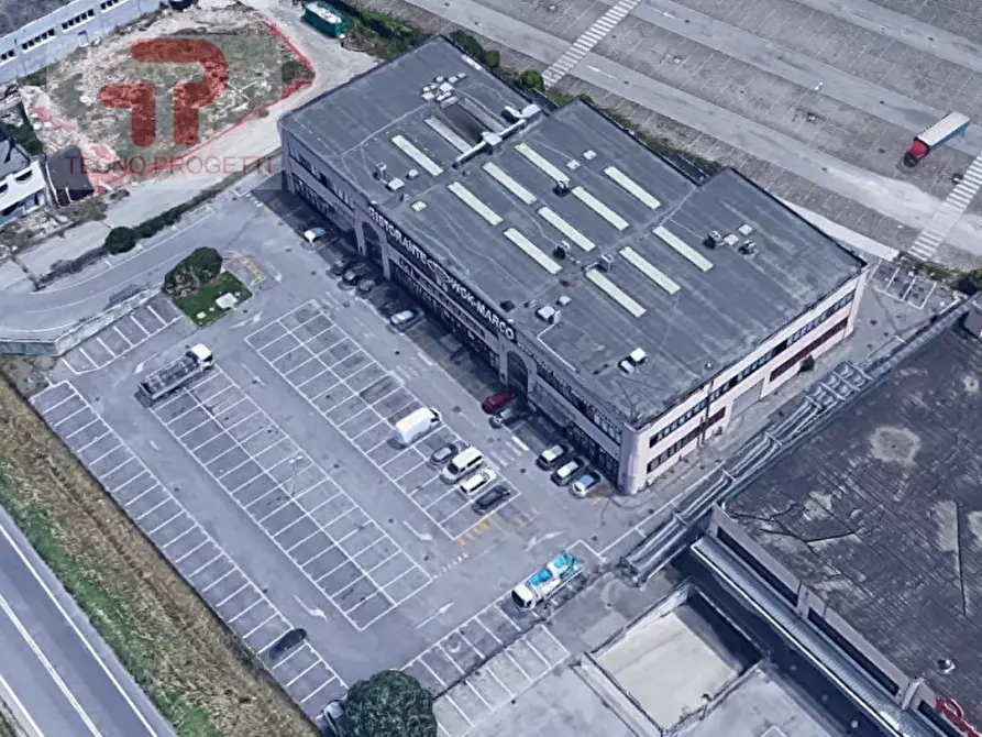 negozio in vendita a Due Carrare in zona Mezzavia
