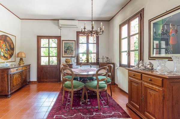 casa indipendente in vendita a Due Carrare in zona Chiodare
