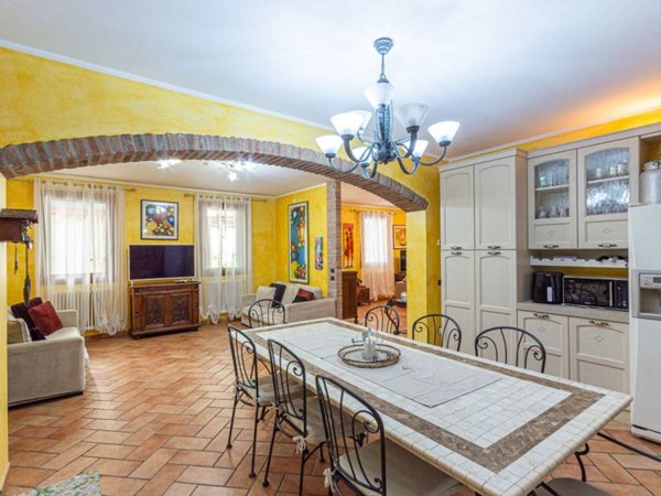 casa indipendente in vendita a Due Carrare