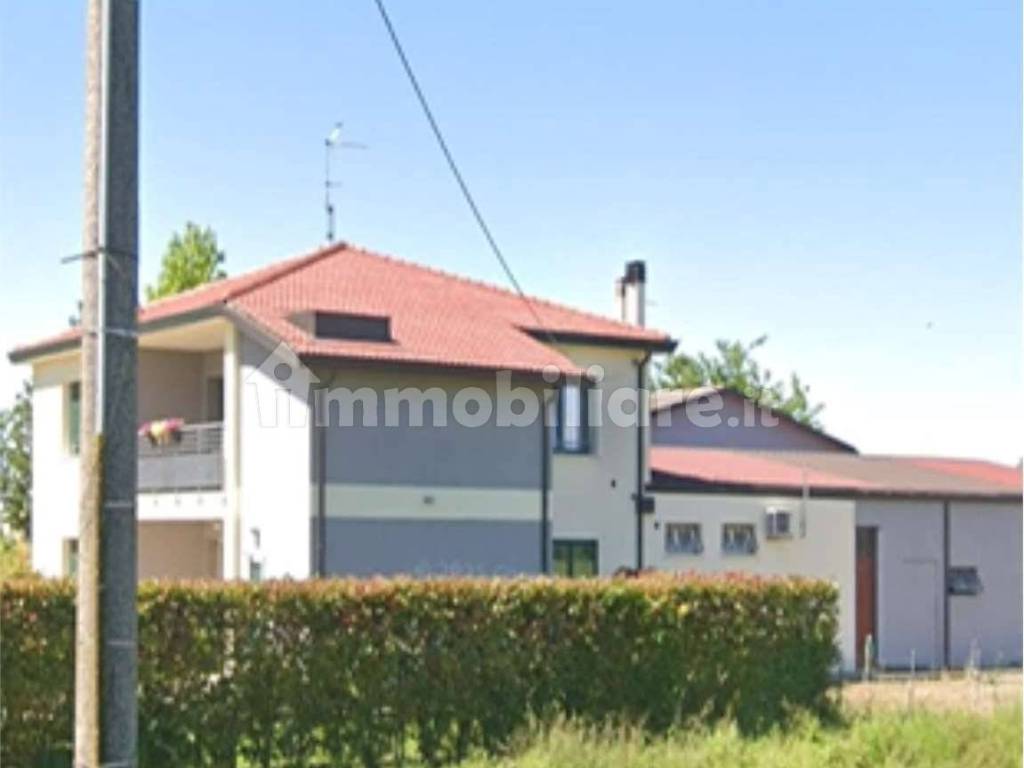appartamento in vendita a Due Carrare in zona Chiodare