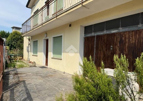 appartamento in vendita a Due Carrare in zona Pontemanco