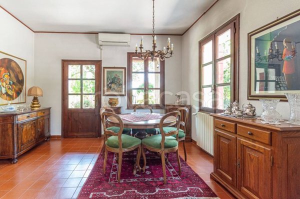 casa indipendente in vendita a Due Carrare in zona Chiodare