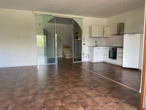appartamento in vendita a Due Carrare in zona Carrara San Giorgio