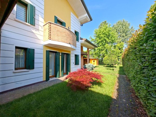 casa indipendente in vendita a Due Carrare