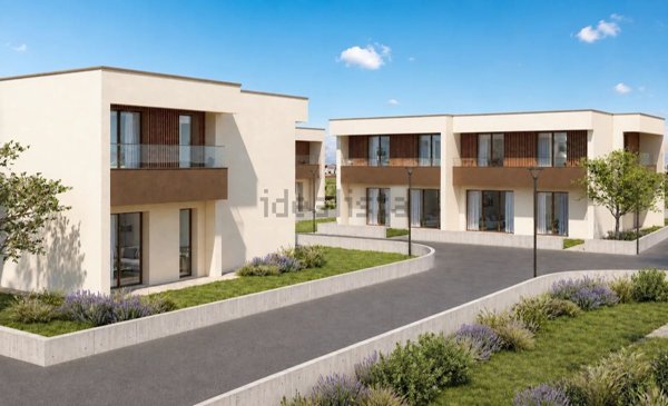 casa indipendente in vendita a Due Carrare in zona Carrara San Giorgio