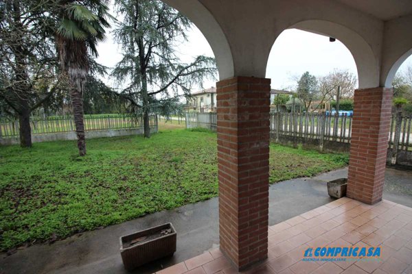 casa indipendente in vendita a Borgo Veneto in zona Megliadino San Fidenzio