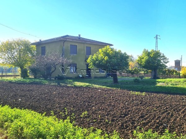 casa indipendente in vendita a Borgo Veneto in zona Ca' Briani