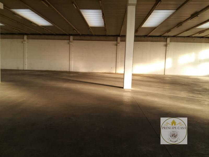 capannone in vendita a Borgo Veneto in zona Saletto