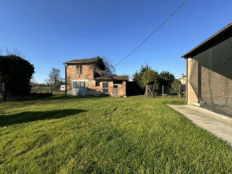casa indipendente in vendita a Borgo Veneto in zona Megliadino San Fidenzio