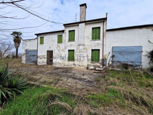 casa indipendente in vendita a Borgo Veneto