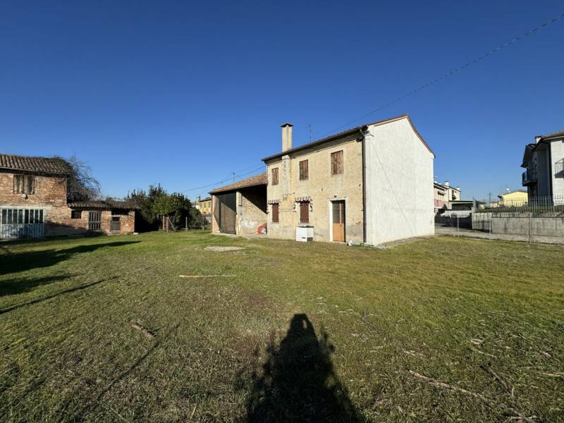 casa indipendente in vendita a Borgo Veneto in zona Megliadino San Fidenzio