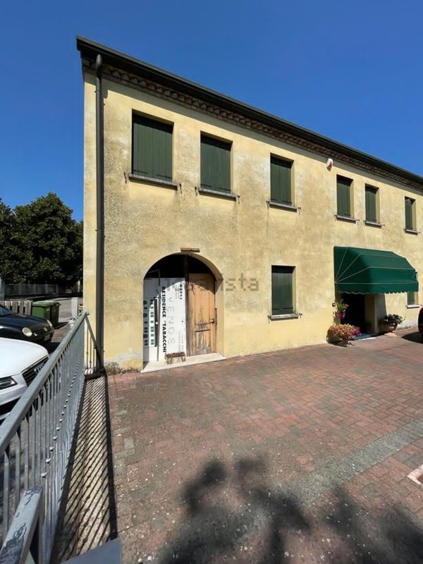 casa indipendente in vendita a Borgo Veneto in zona Megliadino San Fidenzio