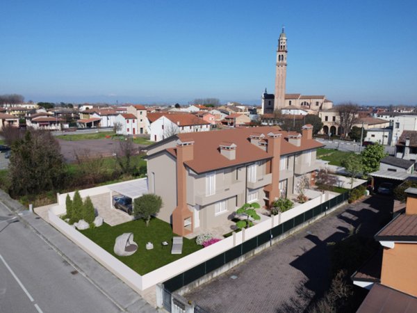 casa indipendente in vendita a Borgo Veneto in zona Saletto