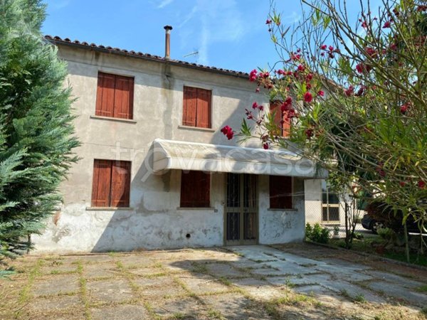 casa indipendente in vendita a Borgo Veneto in zona Megliadino San Fidenzio