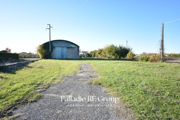terreno edificabile in vendita a Borgo Veneto in zona Megliadino San Fidenzio