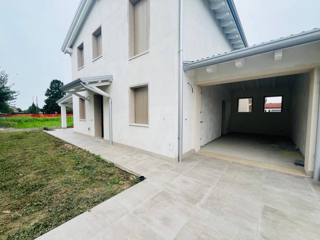 casa indipendente in vendita a Borgo Veneto in zona Saletto