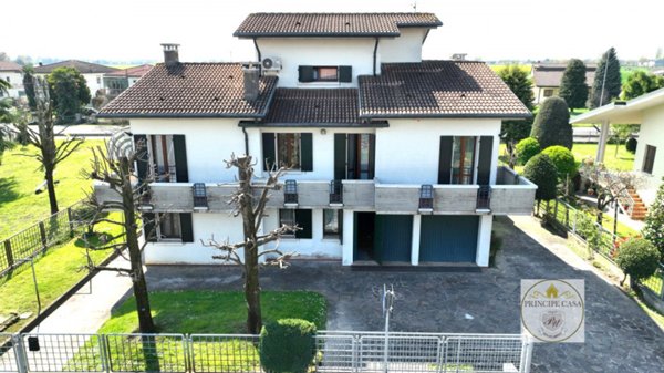 casa indipendente in vendita a Borgo Veneto in zona Megliadino San Fidenzio