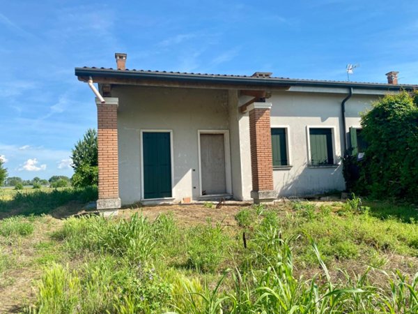 casa indipendente in vendita a Borgo Veneto in zona Saletto