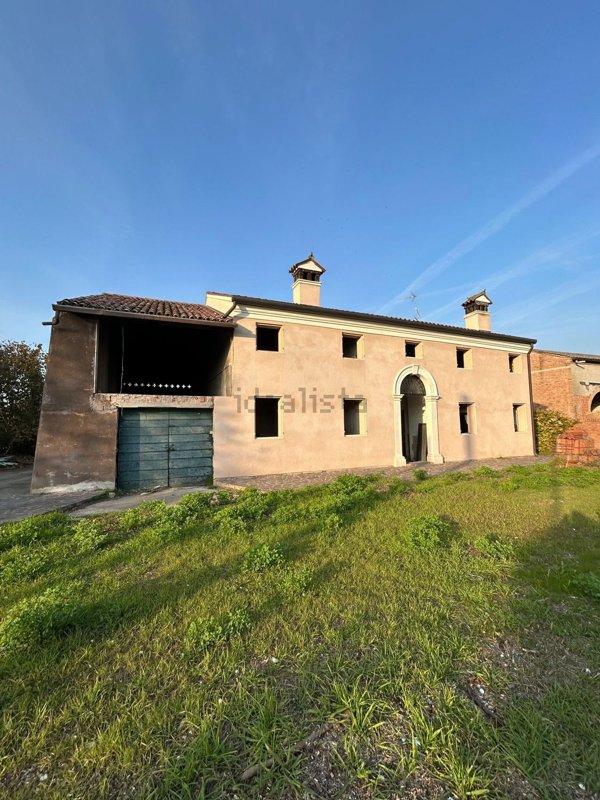 casale in vendita a Borgo Veneto