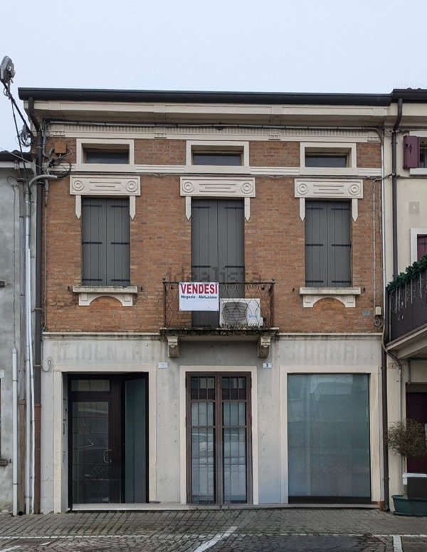 casa indipendente in vendita a Borgo Veneto in zona Saletto