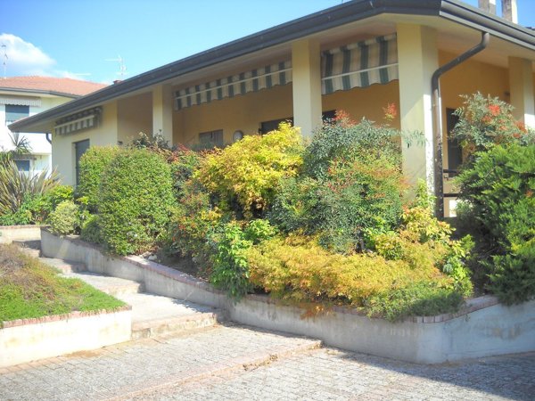 casa indipendente in vendita a Borgo Veneto in zona Santa Margherita d'Adige