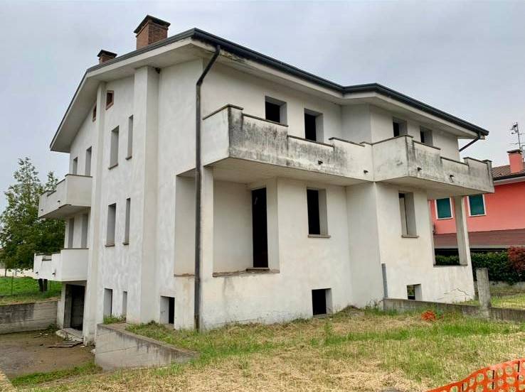 casa indipendente in vendita a Borgo Veneto in zona Chiesa Nuova
