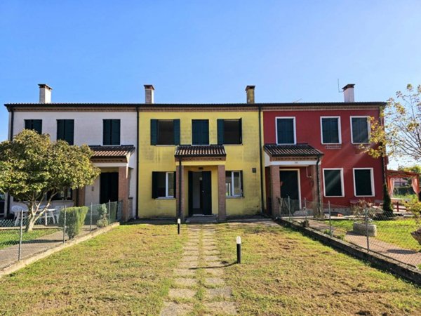 casa indipendente in vendita a Borgo Veneto in zona Megliadino San Fidenzio