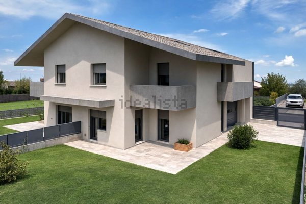 casa semindipendente in vendita a Borgo Veneto in zona Saletto