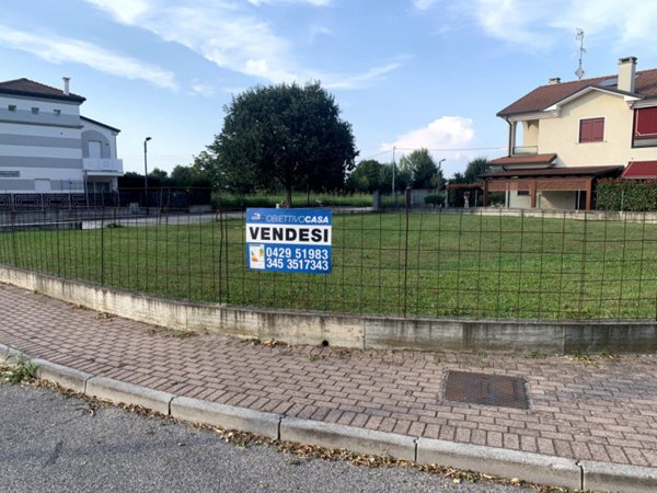 terreno edificabile in vendita a Borgo Veneto in zona Saletto