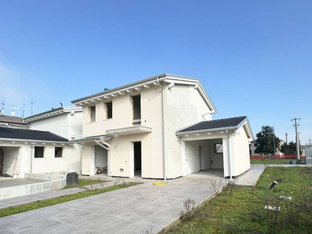 casa indipendente in vendita a Borgo Veneto in zona Saletto