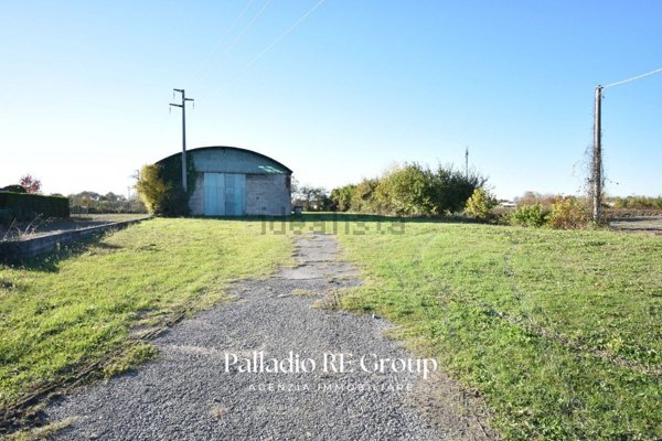 terreno edificabile in vendita a Borgo Veneto in zona Megliadino San Fidenzio