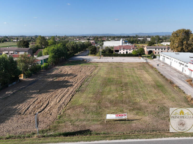 terreno edificabile in vendita a Borgo Veneto in zona Santa Margherita d'Adige