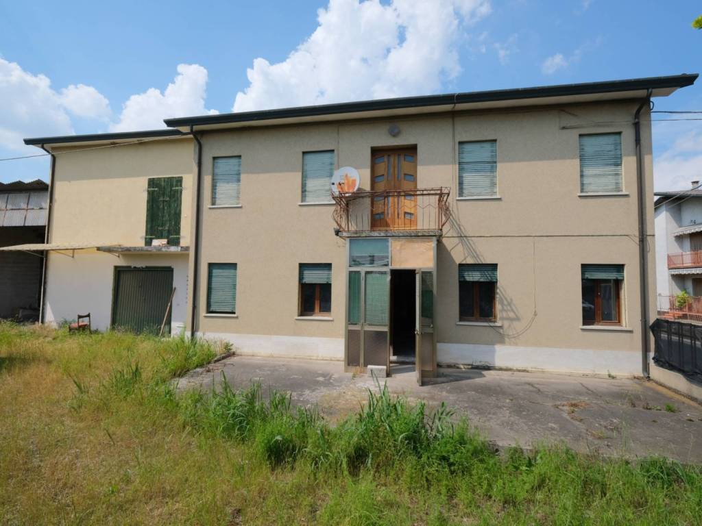 casa indipendente in vendita a Borgo Veneto in zona Santa Margherita d'Adige